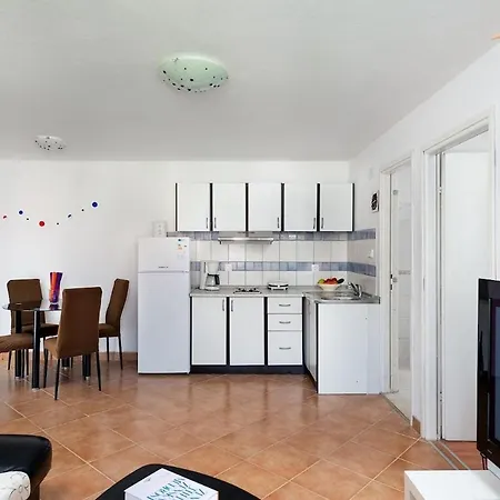 Tatiana-murter-centar * Murter