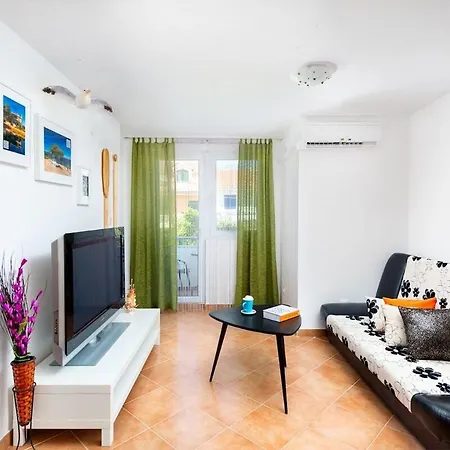 Tatiana-murter-centar Murter